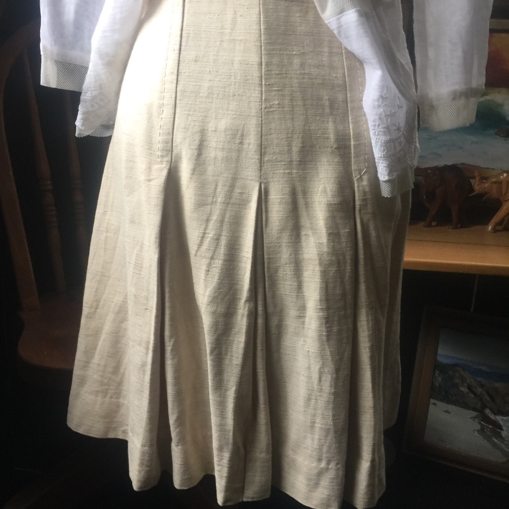 BANANA REPUBLIC TAN LINEN PLEATED SKIRT SIZE 4